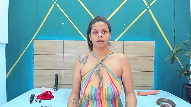 Luna smit08 online show from 02.21.25