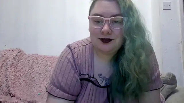 Bustycurves online show from 04.20.26