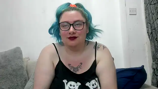 Snapshot of Bustycurves chatting on 06.05.26 Bustycurves online show from 06.05.26