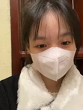 Snapshot of minmin2kk5 chatting on 02.05.25 minmin2kk5 online show from 02.05.25