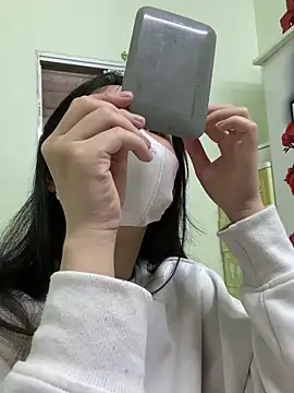 Snapshot of minmin2kk5 chatting on 03.22.25 minmin2kk5 online show from 03.22.25