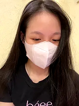 Snapshot of minmin2kk5 chatting on 10.15.25 minmin2kk5 online show from 10.15.25