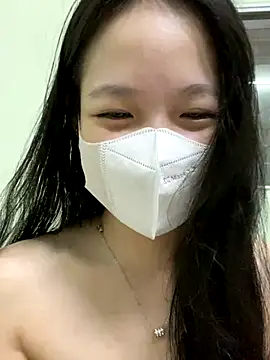 Snapshot of minmin2kk5 chatting on 10.17.25 minmin2kk5 online show from 10.17.25