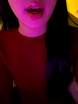 Snapshot of minmin2kk5 chatting on 11.03.25 minmin2kk5 online show from 11.03.25