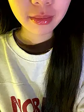 minmin2kk5 online show from 01.13.26