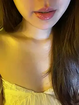 minmin2kk5 online show from 05.17.26