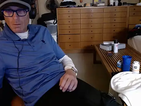 Snapshot of Richard_Dixon chatting on 12.05.24 Richard Dixon online show from 12.05.24