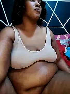Snapshot of YummyChocolatexx2 chatting on 06.28.26 YummyChocolatexx2 online show from 06.28.26