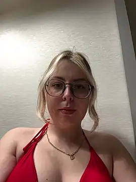 Livewithlucy online show from 01.28.25