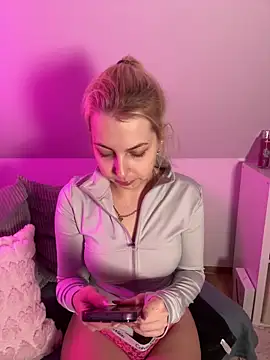 Livewithlucy online show from 01.18.26