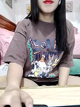 cream1299 online show from 10.17.25