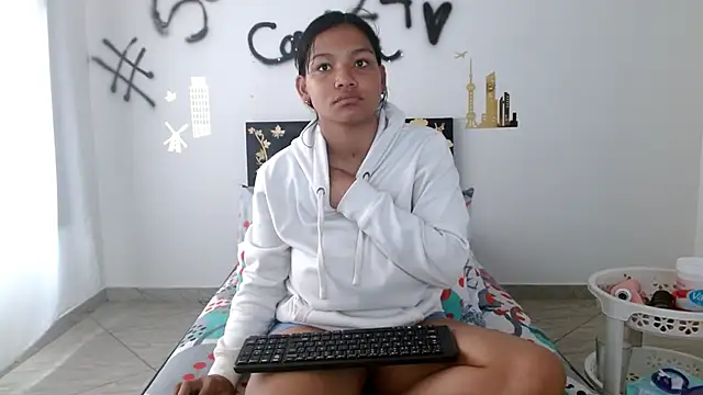 camilavagina24 online show from 09.20.25