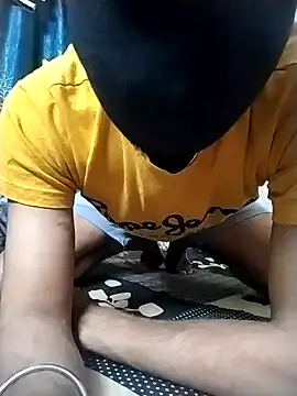 Snapshot of ALWAYSHORNYDADDY chatting on 02.26.25 ALWAYSHORNYDADDY online show from 02.26.25