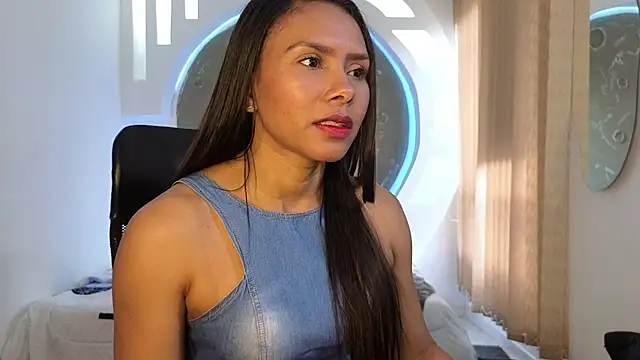 Tatianabr 01 online show from 11.30.25