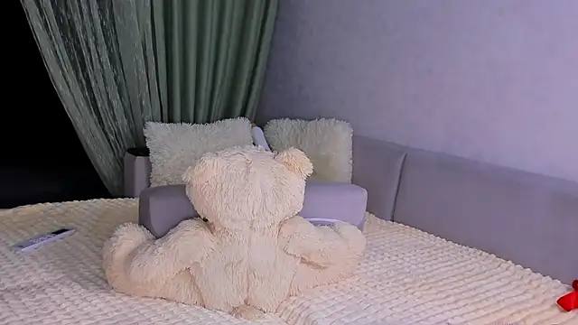 Snapshot of Sweeet_Barbie chatting on 06.17.26 Sweeet Barbie online show from 06.17.26