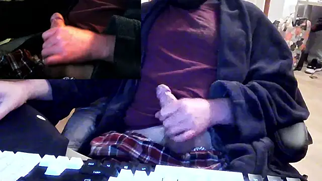 Snapshot of anontraveller chatting on 12.14.25 anontraveller online show from 12.14.25