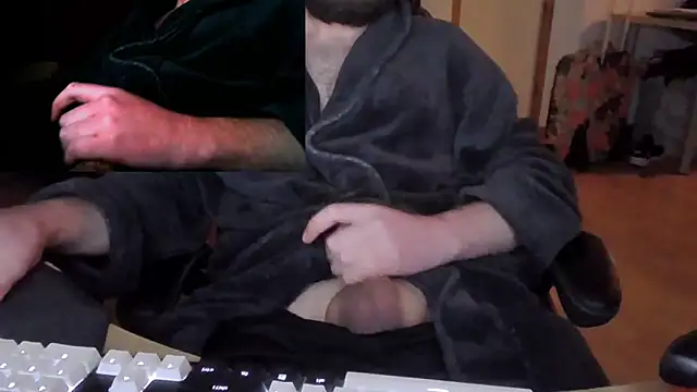 Snapshot of anontraveller chatting on 12.16.25 anontraveller online show from 12.16.25