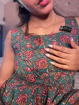 Snapshot of Goddess_sneha chatting on 07.11.26 Goddess sneha online show from 07.11.26