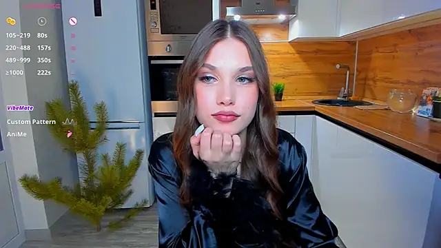  Eva Lee online show from 12.19.24