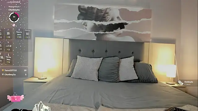 Snapshot of Aprillbrunette chatting on 12.15.25 Aprillbrunette online show from 12.15.25