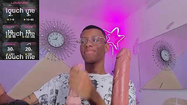 Tiffany Valentine15 online show from 11.10.25