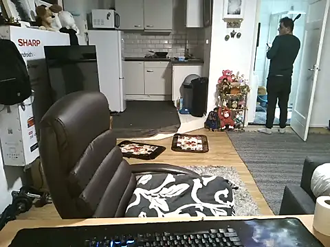 mihaimichael online show from 10.23.25