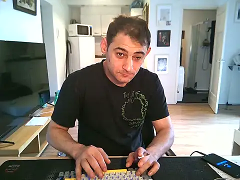 Snapshot of mihaimichael chatting on 07.19.26 mihaimichael online show from 07.19.26