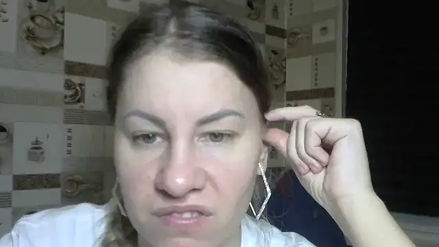 TherestlessKitty online show from 01.10.26