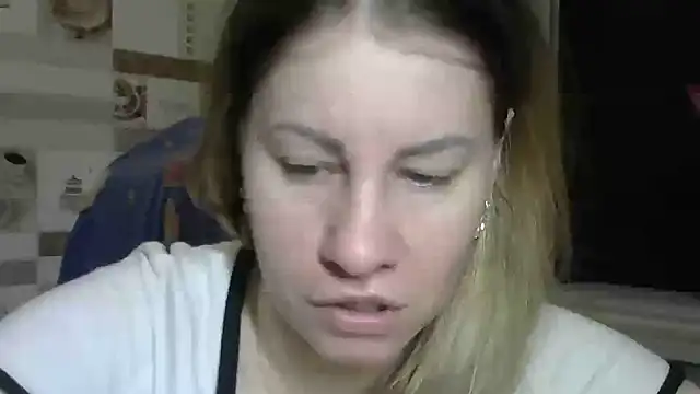 TherestlessKitty online show from 02.06.26