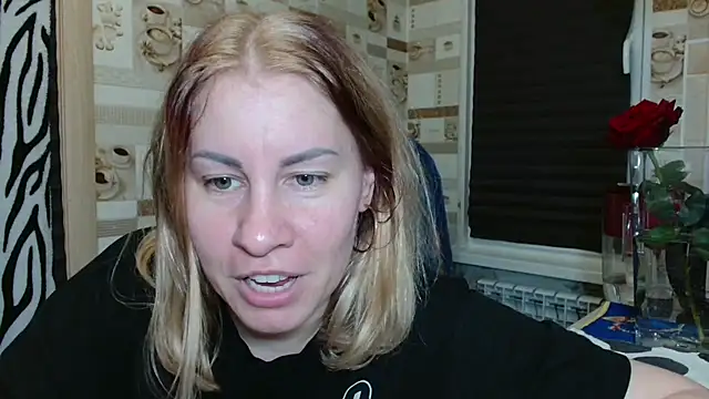 Snapshot of TherestlessKitty chatting on 05.28.26 TherestlessKitty online show from 05.28.26