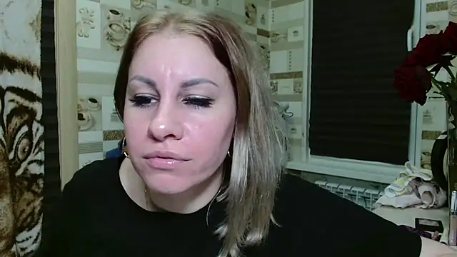 Snapshot of TherestlessKitty chatting on 06.13.26 TherestlessKitty online show from 06.13.26