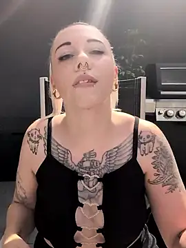 nora the strange online show from 05.28.26