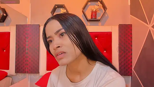 Karoll014 online show from 10.24.25