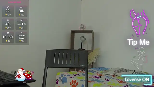 Snapshot of dreyna_latin chatting on 12.16.25 dreyna latin online show from 12.16.25