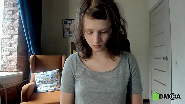 Snapshot of Alina_Mills chatting on 07.23.26 Alina Mills online show from 07.23.26