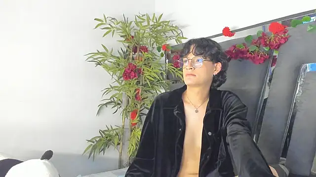 Black Rose2 online show from 03.12.25