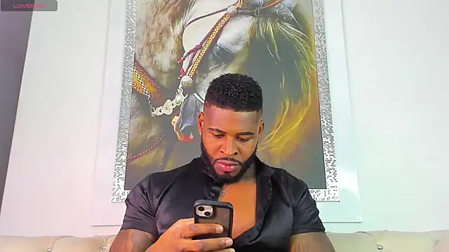 Snapshot of Makonneen chatting on 01.16.26 Makonneen online show from 01.16.26