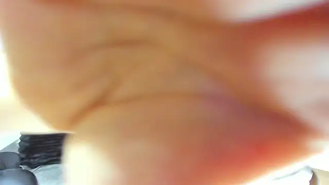 AprilDubois online show from 02.12.25