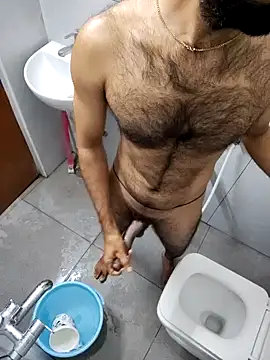 Snapshot of hairy_gun chatting on 01.04.25 hairy gun online show from 01.04.25