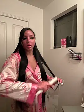 thatonelightskinn online show from 03.14.25