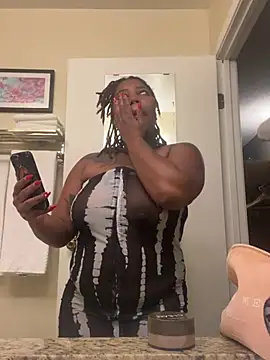 Snapshot of Goddess_Nafeesha chatting on 07.28.26 Goddess Nafeesha online show from 07.28.26