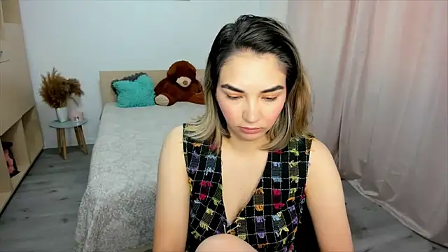 Snapshot of Alexa_Dolly12 chatting on 06.13.26 Alexa Dolly12 online show from 06.13.26