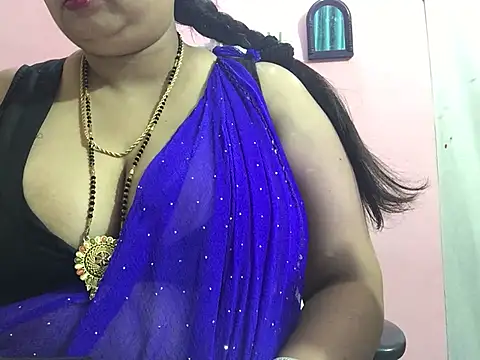 Snapshot of Desi_bhabhiii chatting on 01.07.25 Desi bhabhiii online show from 01.07.25