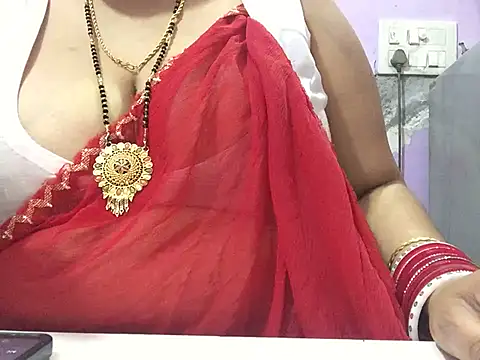 Snapshot of Desi_bhabhiii chatting on 03.19.25 Desi bhabhiii online show from 03.19.25