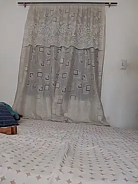 AbbyTomson online show from 09.10.25