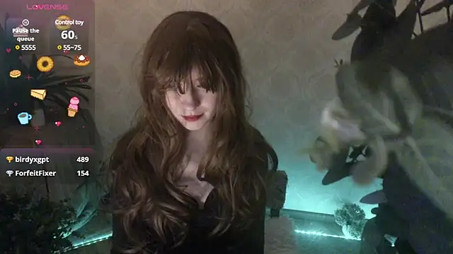 Snapshot of _Lost_Mademoiselle_ chatting on 02.04.25 Lost Mademoiselle online show from 02.04.25