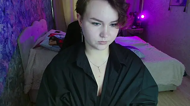Snapshot of Jenny_Fox chatting on 07.23.26 Jenny Fox online show from 07.23.26