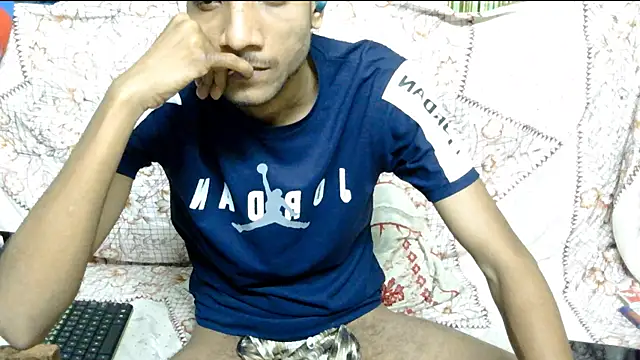 Snapshot of Alex_Suman25 chatting on 02.14.25 Alex Suman25 online show from 02.14.25