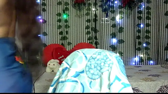 Radhika Singhaniya online show from 03.16.25