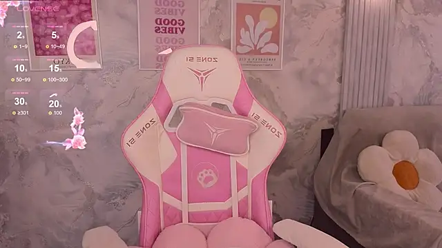 angel with flowers online show from 03.04.25